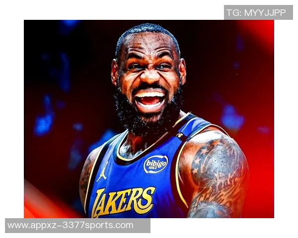 老詹被cue瞬间引发小卡幽默回应杯中轩尼诗引发媒体热议