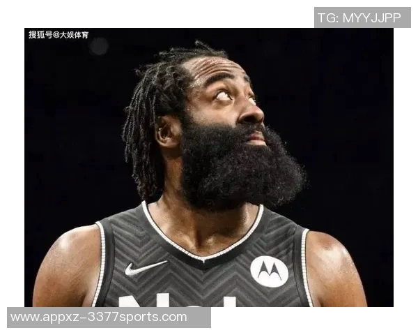 小卡为哈登送上新年祝福希望他一年都能保持干净的胡子不被食物弄脏